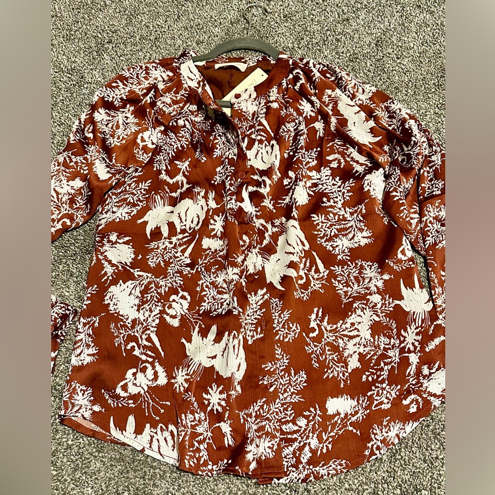 NWT Doe and Rae Rust Color Blouse